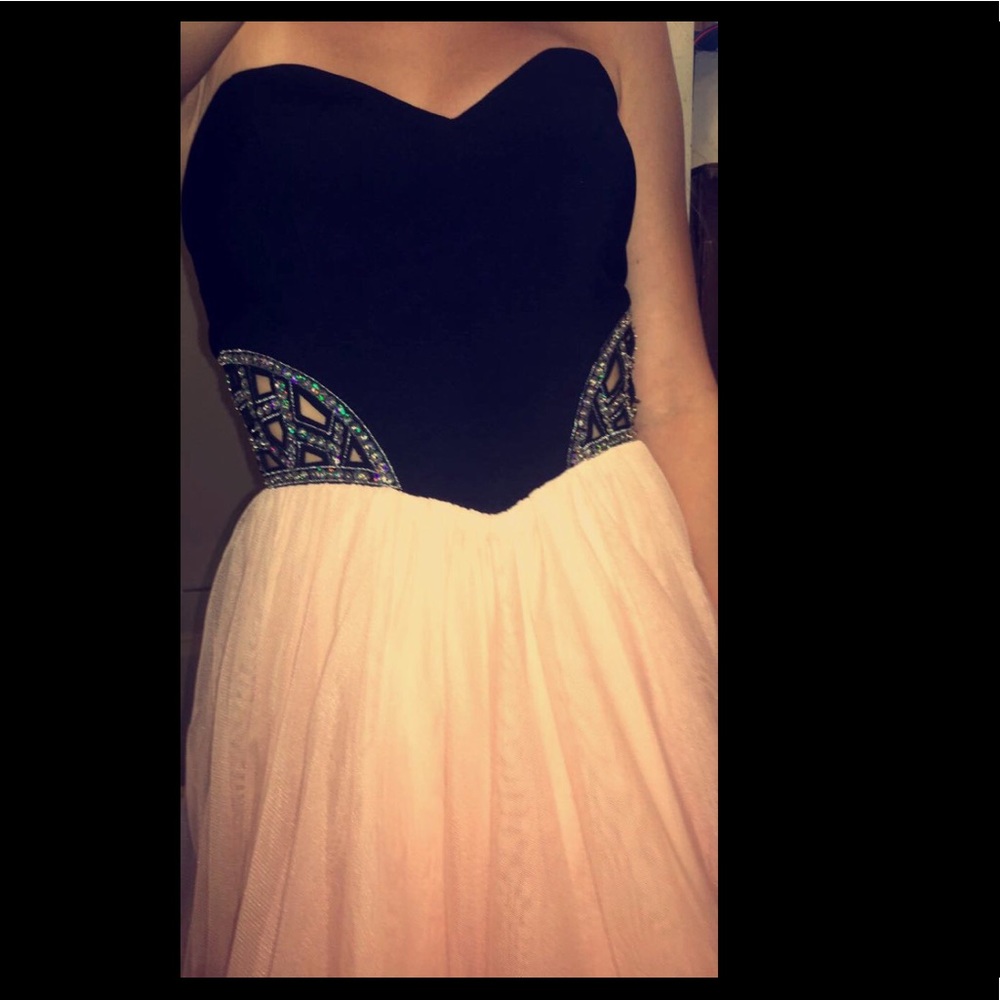 Formal/ homecoming dress only worn once!